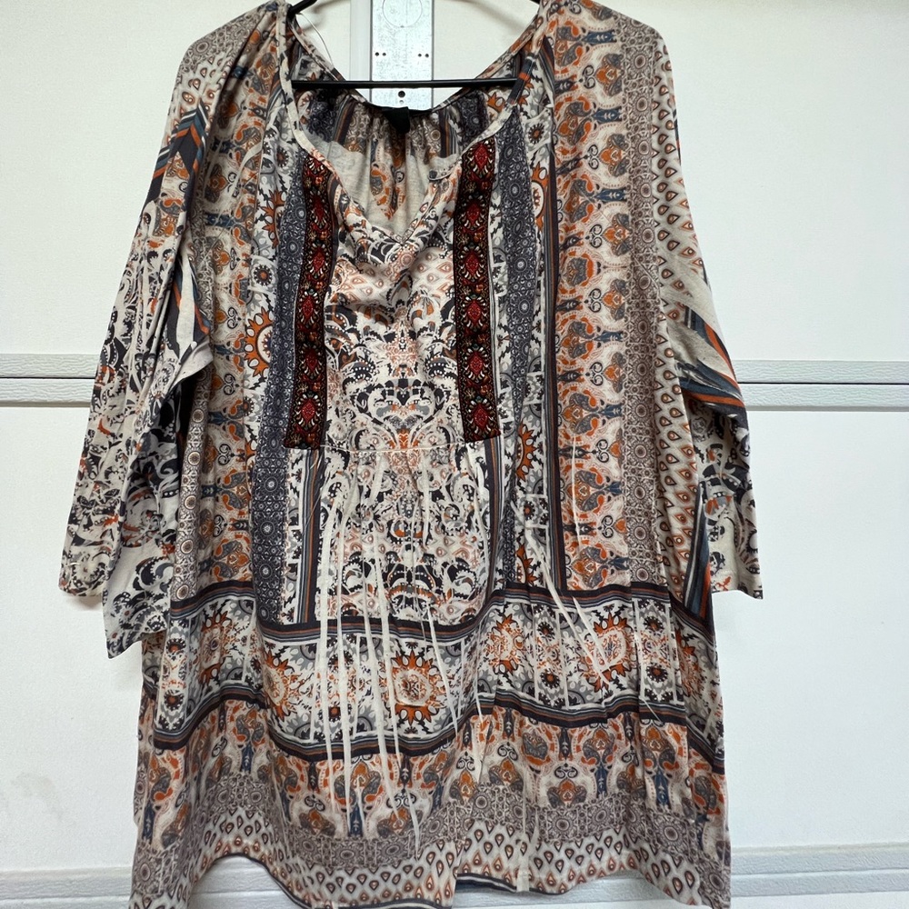 Women’s 3X top